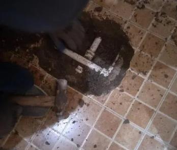 微山卫生间漏水维修公司为您分享下卫生间渗水如何处理及注意事项