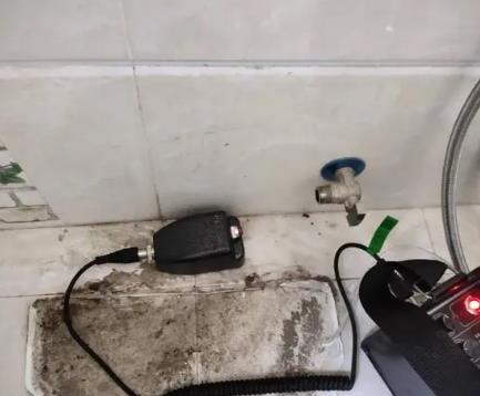 微山屋顶漏水维修公司分享下卫生间漏水的危害及解决方法